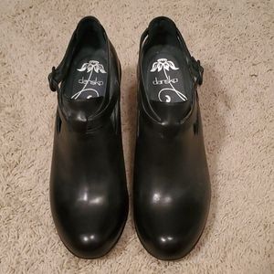 Dansko size 40 wedges